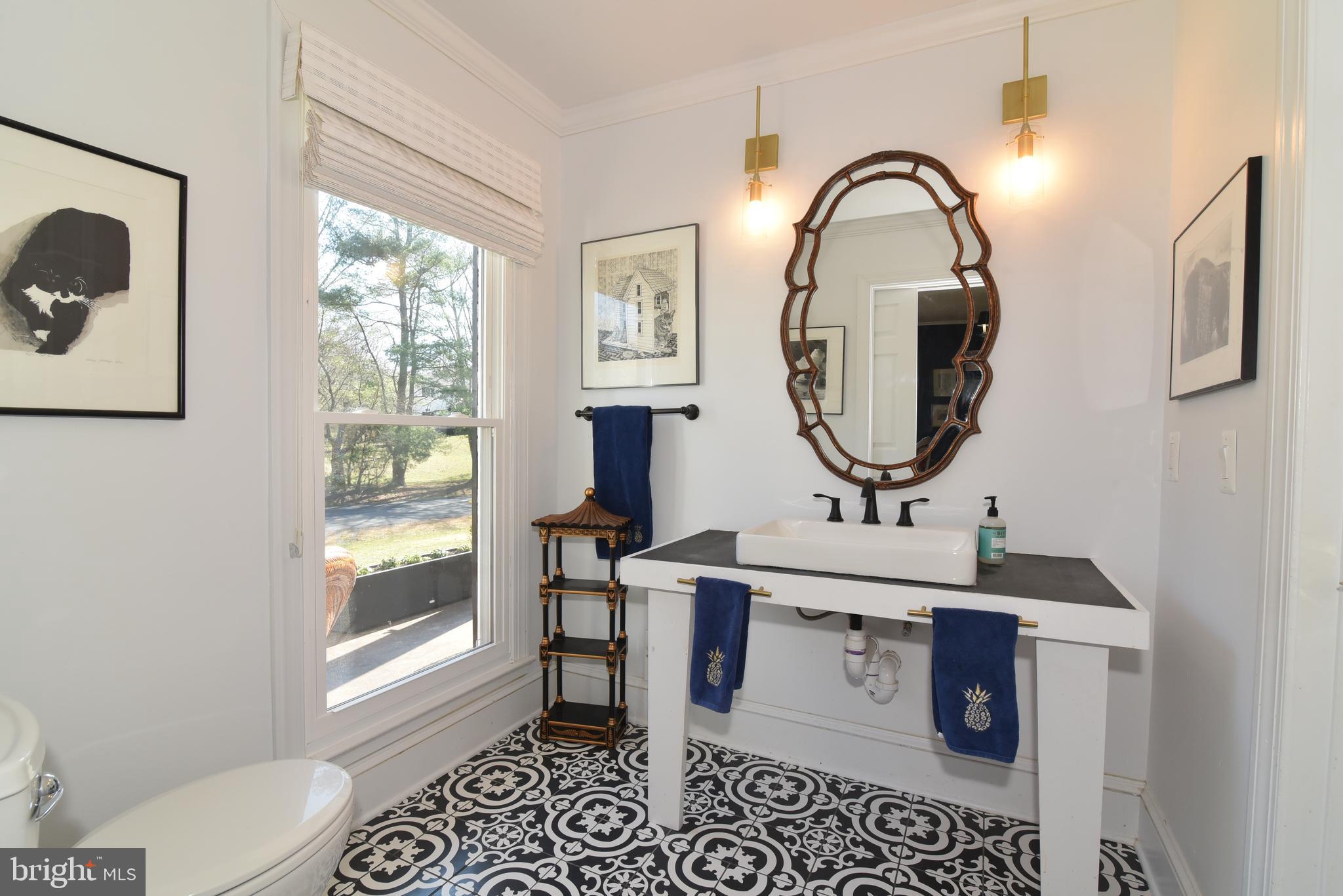 10502 Mt Sunapee Road Vienna, VA 22182 - Photo 17 of 49 Main Level Remodeled Bathroom Adjacent to Bedroom.