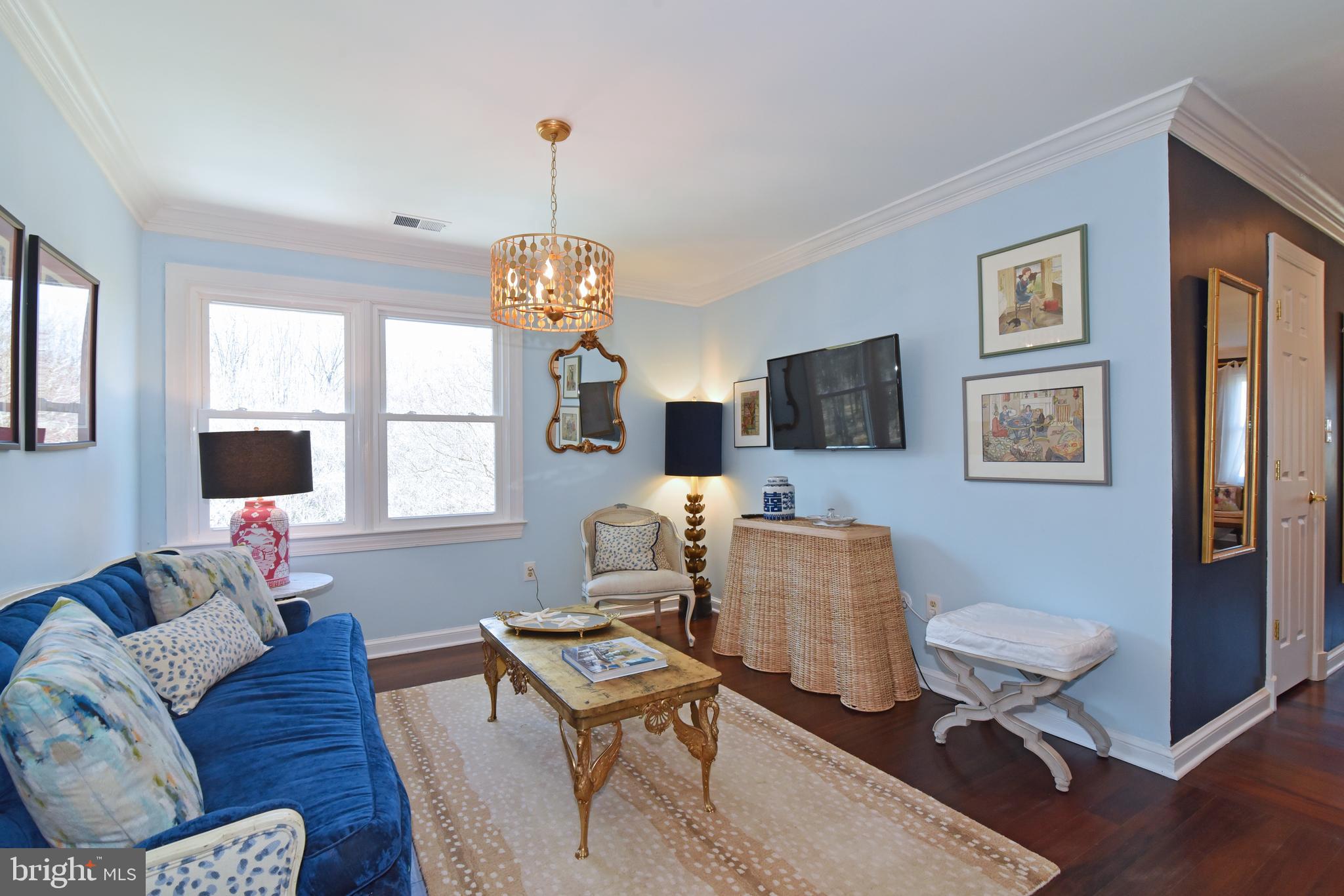 10502 Mt Sunapee Road Vienna, VA 22182 - Photo 20 of 49 Upper Level Primary Suite Offers a Sitting Room.