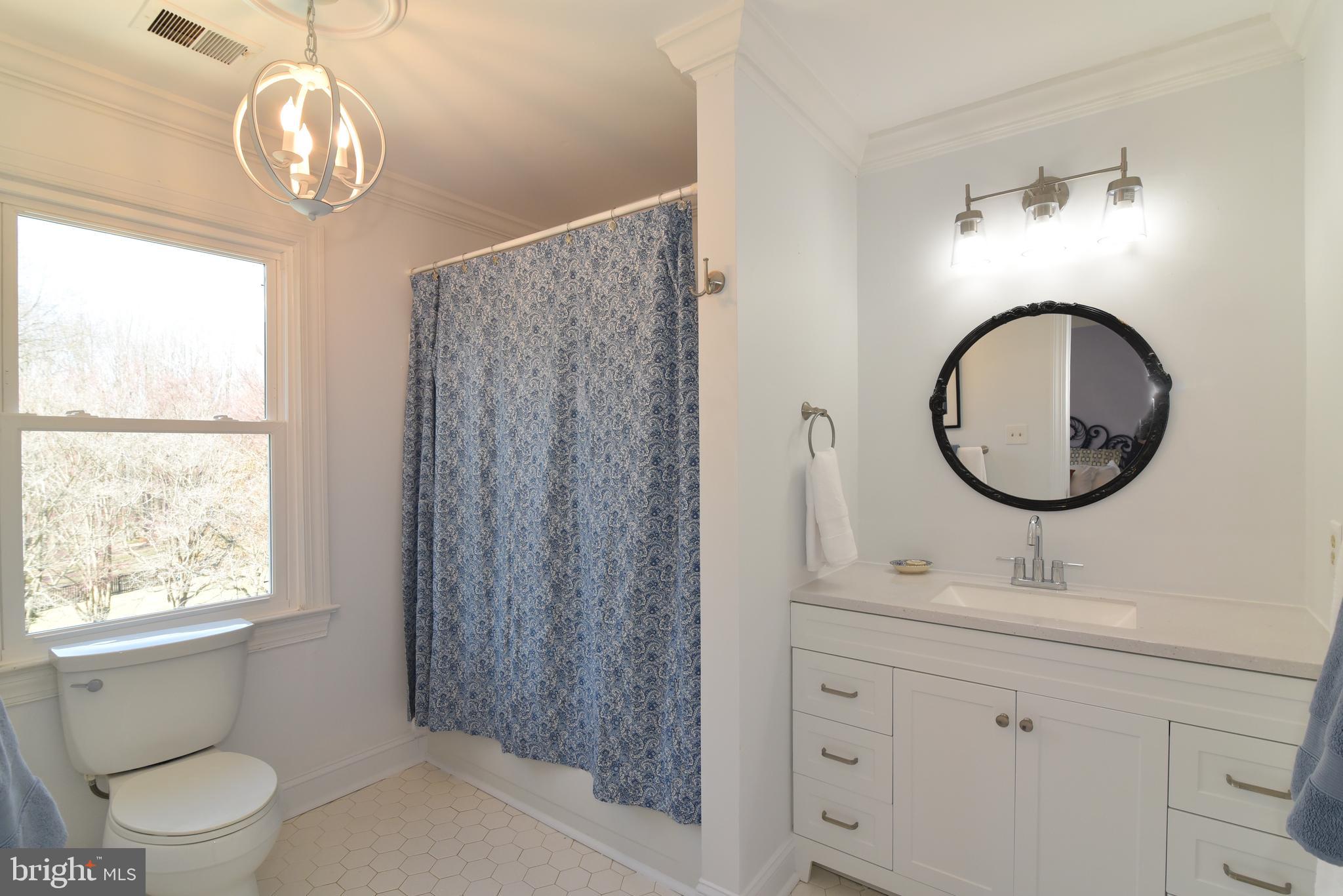 10502 Mt Sunapee Road Vienna, VA 22182 - Photo 29 of 49 Ensuite Full Bath.
