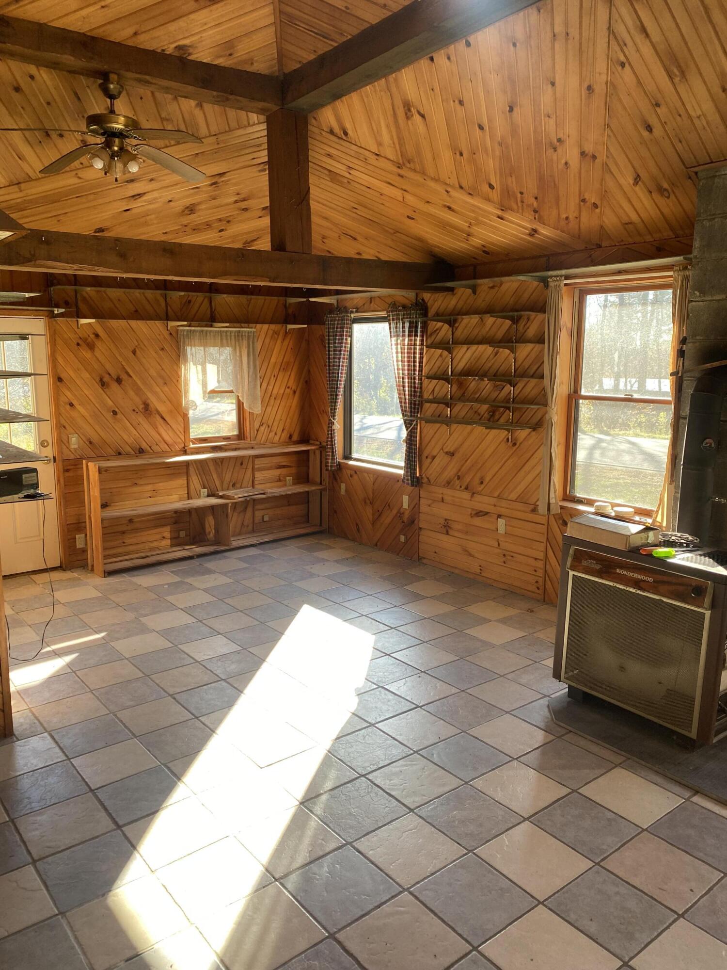 828 Mullen Road Newport, ME 04953 - Photo 6 of 27 6 Living