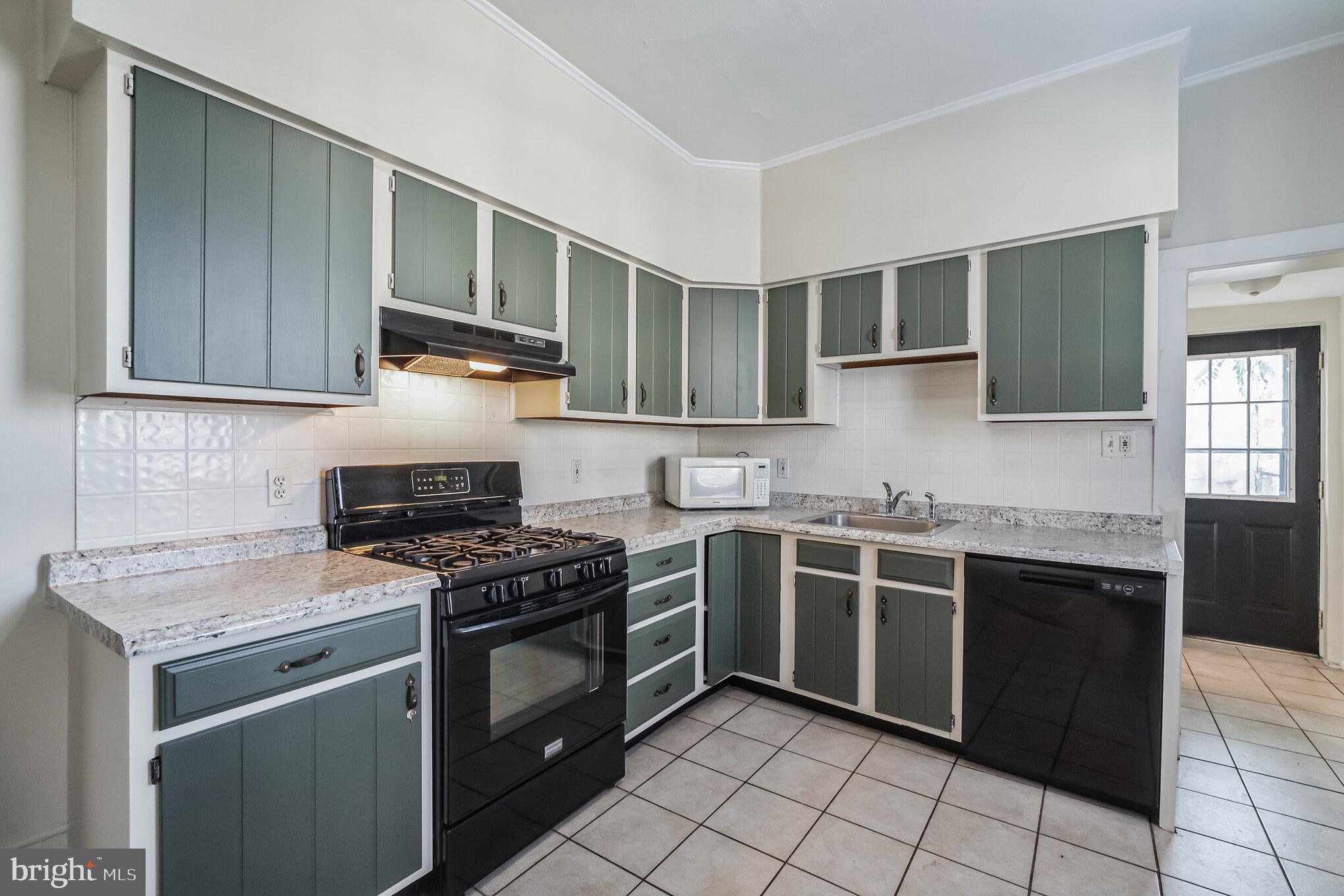 100 Ripka Street Philadelphia, PA 19127 - Photo 8 of 30