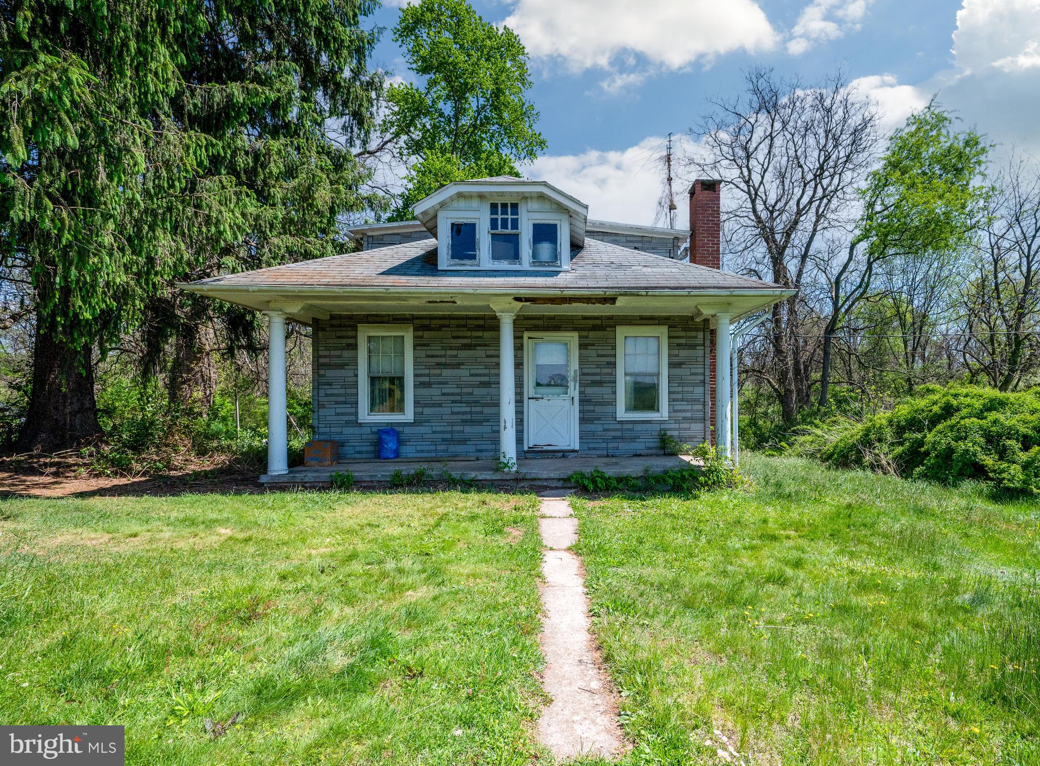 491 Gunhart Road Mohnton, PA 19540 - Photo 4 of 42 Gallery Image 4