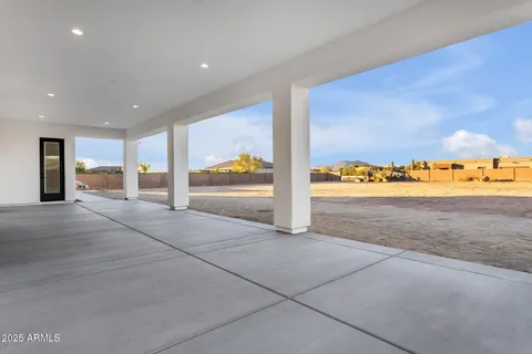 $1,400,000 | 1602 East Cloud Road, Phoenix, AZ 85086