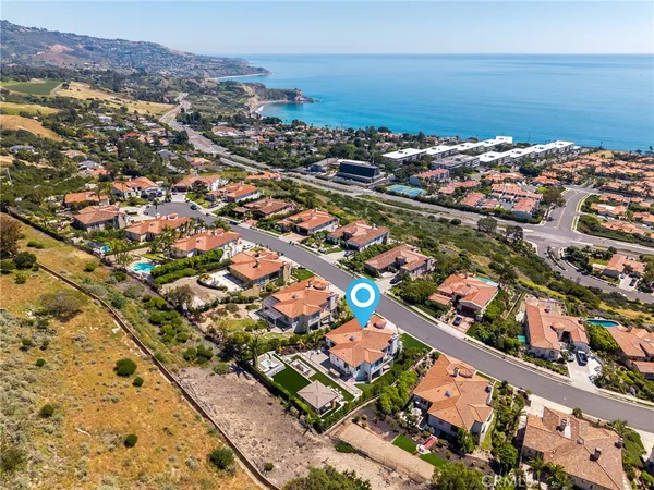 $3,450,000 | 33 Nuvola Court, Rancho Palos Verdes, CA 90275