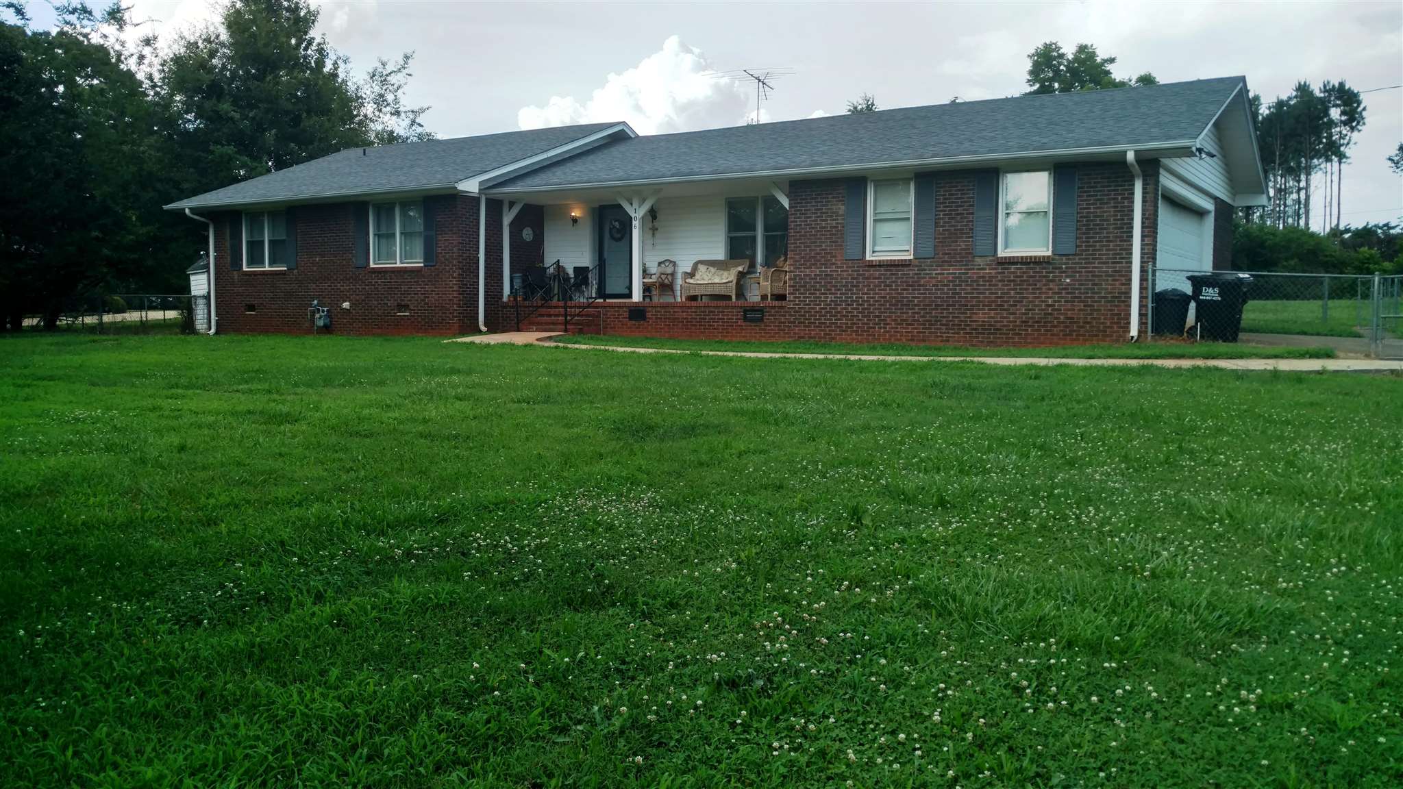 106 Boxwood Lane Anderson, SC 29621 - Photo 3 of 22 Gallery Image 3
