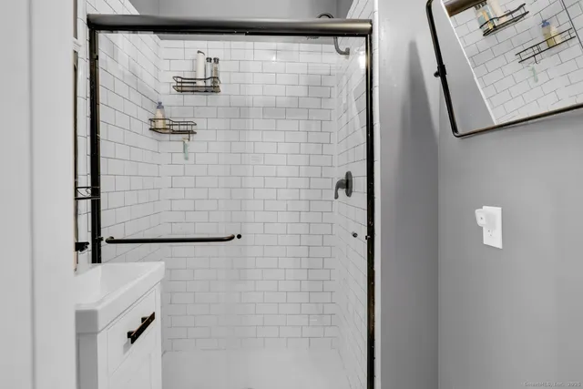 $315,000 | 48 Woodbine Street, Waterbury, CT 06705