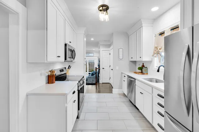 $315,000 | 48 Woodbine Street, Waterbury, CT 06705