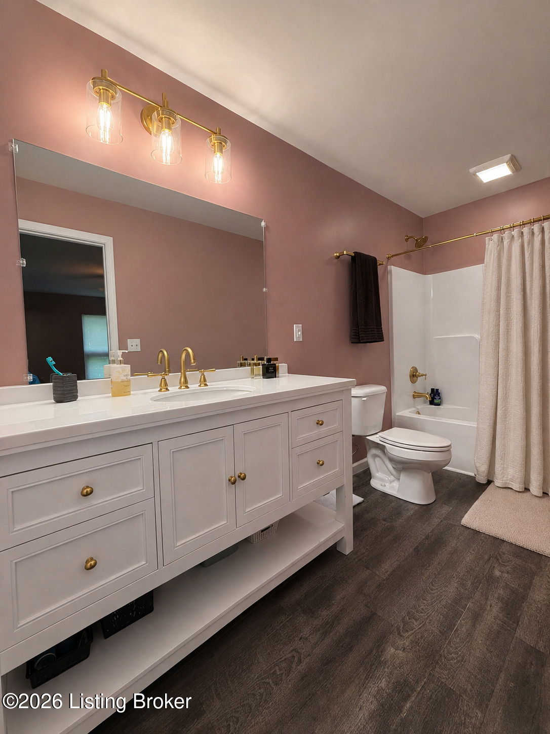 200 Bells Ml Road Shepherdsville, KY 40165 - Photo 59 of 172 Primary en-suite virtually staged