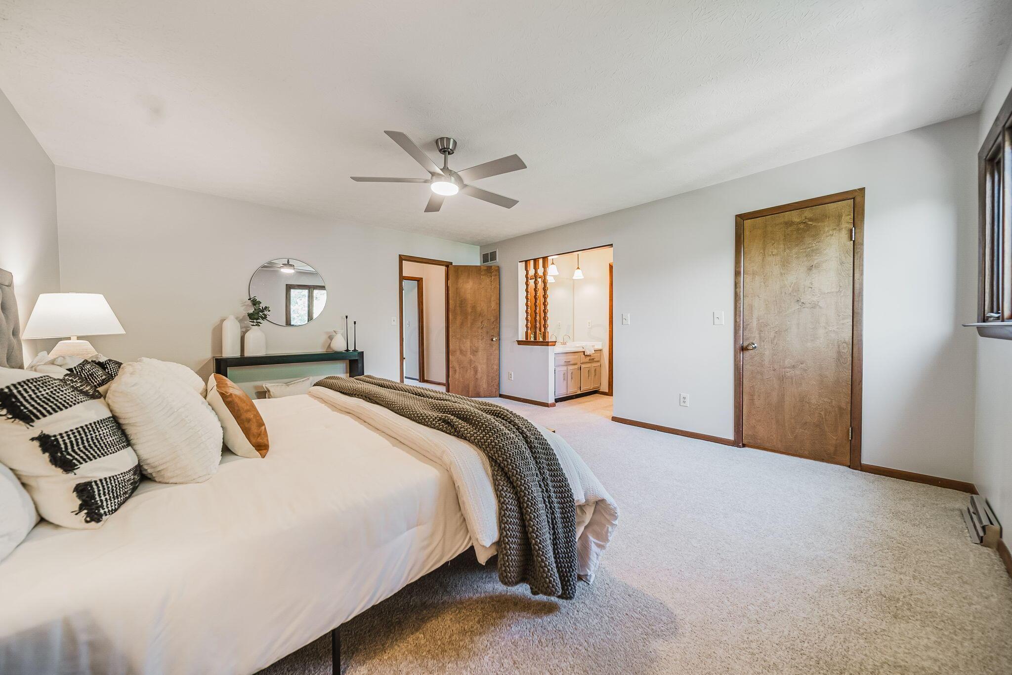 5256 Longrifle Road Westerville, OH 43081 - Photo 29 of 65 Primary Suite