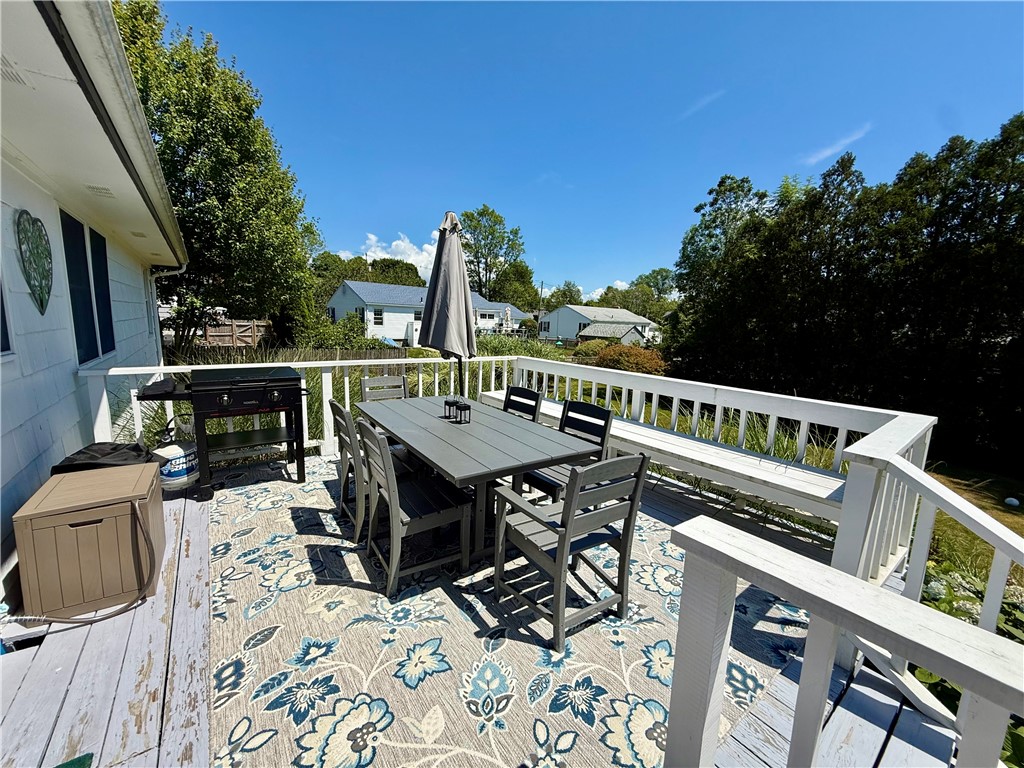 8 McCormick Road Newport, RI 02840 - Photo 12 of 14