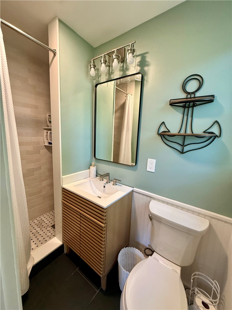 8 McCormick Road Newport, RI 02840 - Photo 8 of 14