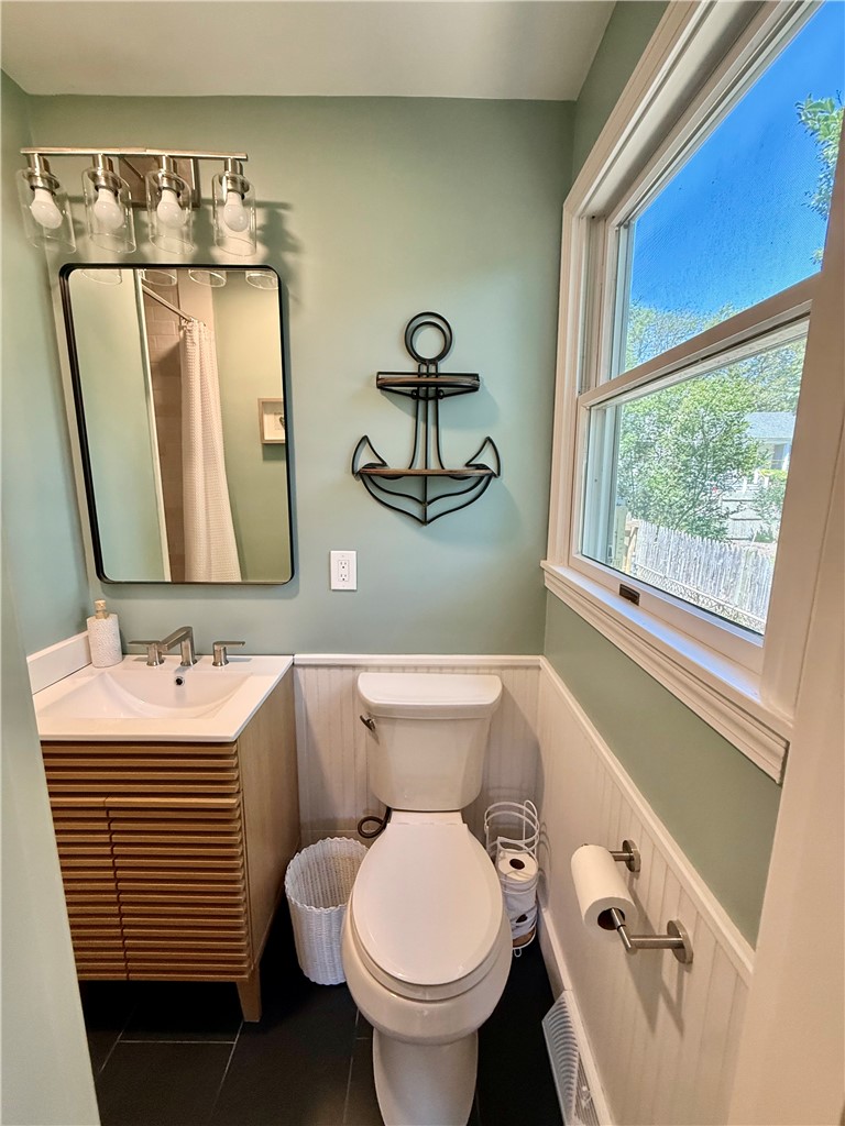 8 McCormick Road Newport, RI 02840 - Photo 9 of 14