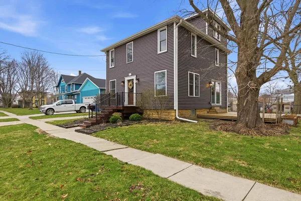 $329,000 | 333 South Main Street, Columbus, WI 53925