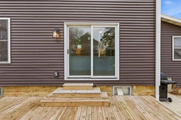 $329,000 | 333 South Main Street, Columbus, WI 53925