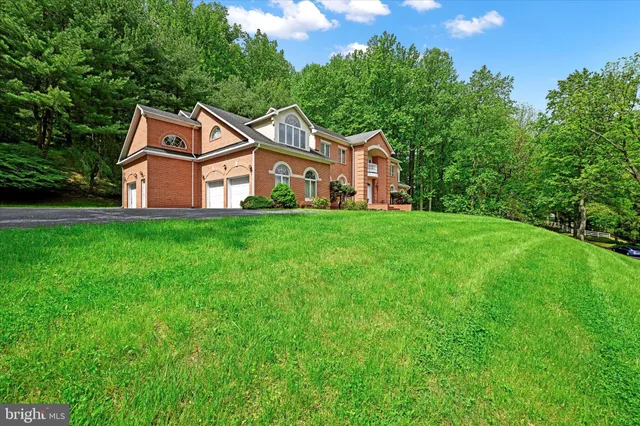 $1,550,000 | 5 Chamaral Court, Cockeysville, MD 21030