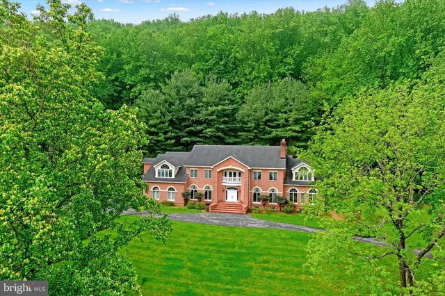 $1,550,000 | 5 Chamaral Court, Cockeysville, MD 21030