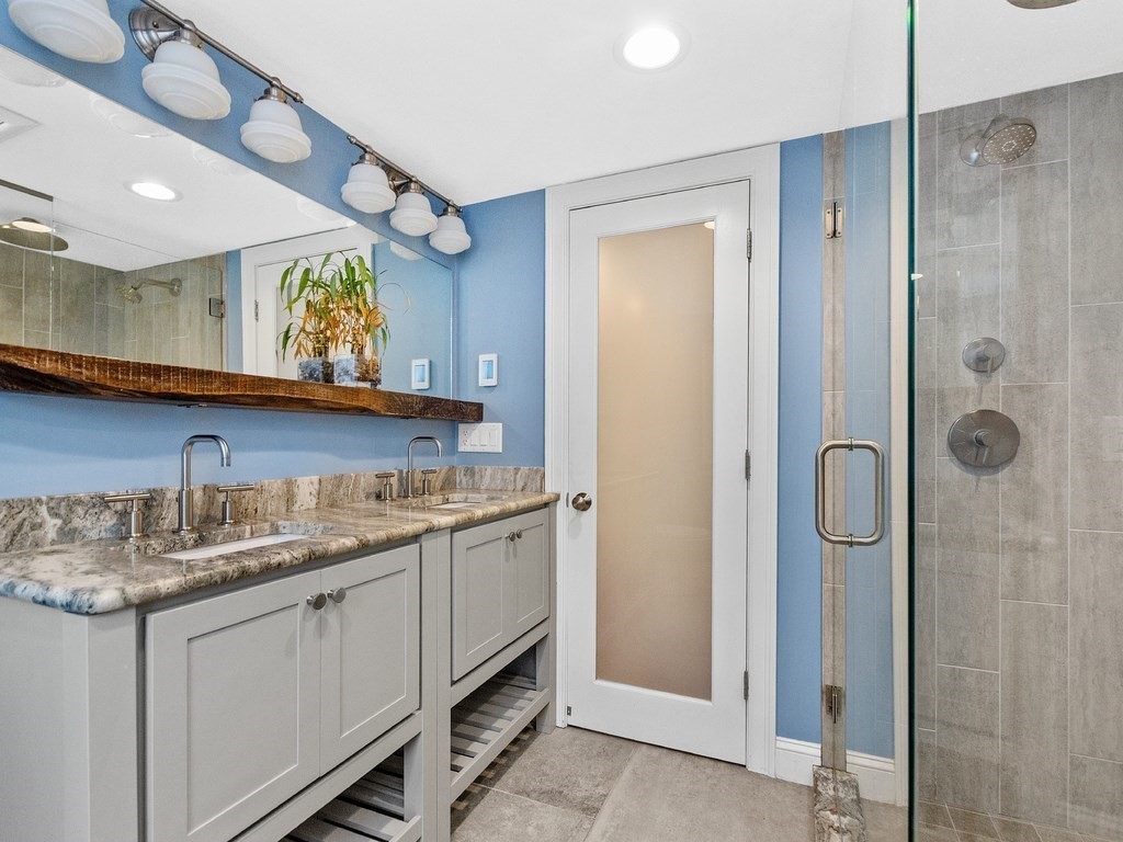 5 Leland Road Chestnut Hill, MA 02467 - Photo 8 of 15 Gallery Image 8