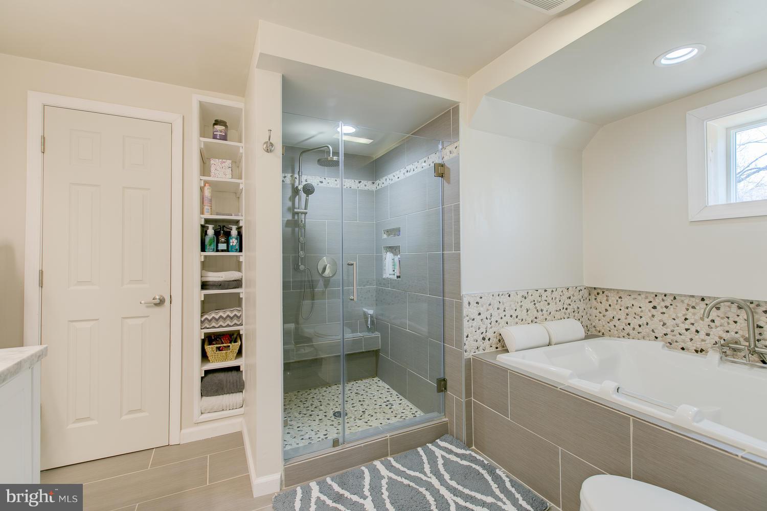 6776 Riley Road Warrenton, VA 20187 - Photo 22 of 30 Bath (Master)