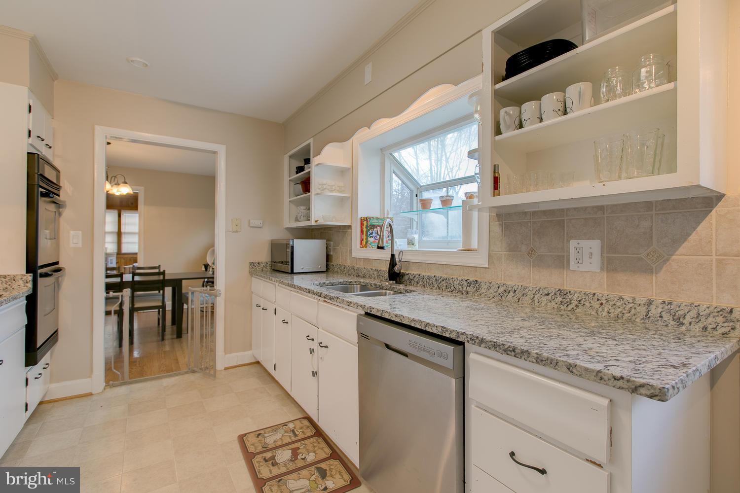 6776 Riley Road Warrenton, VA 20187 - Photo 10 of 30 Kitchen
