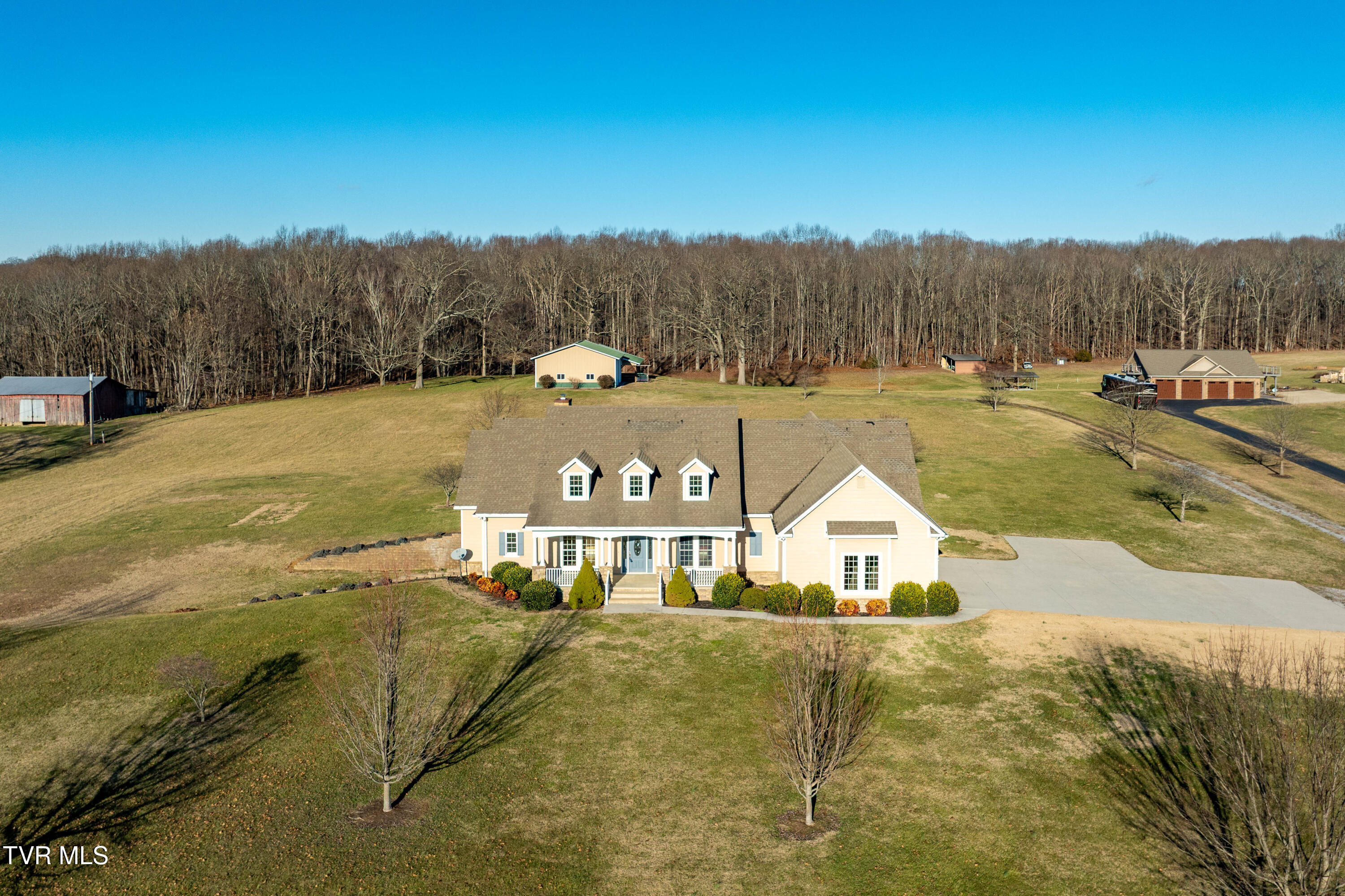 287 Saylor Hill Road Limestone, TN 37681 - Photo 5 of 128 287 Saylor Hill Road (14 of 162)