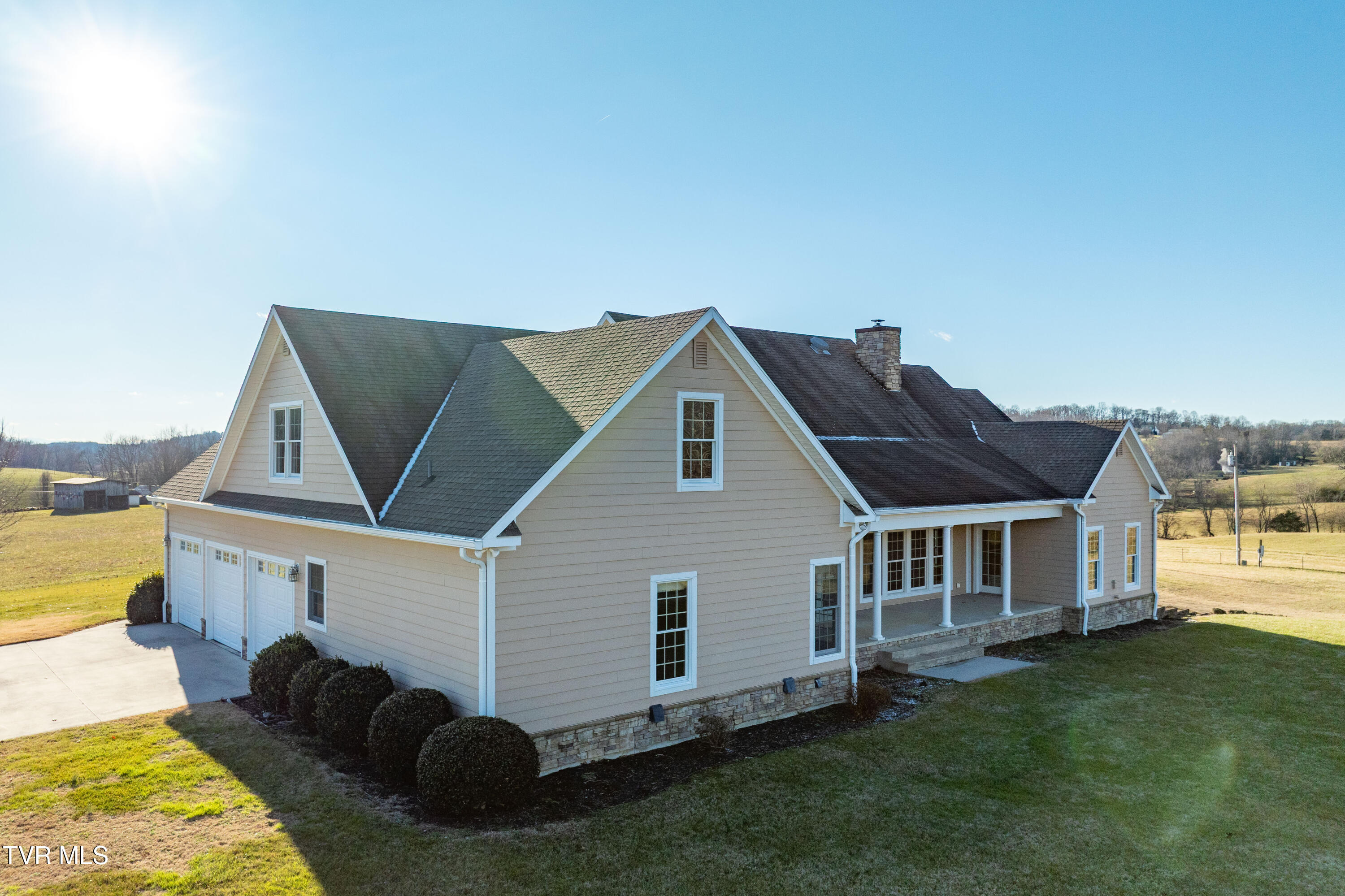 287 Saylor Hill Road Limestone, TN 37681 - Photo 8 of 128 287 Saylor Hill Road (23 of 162)