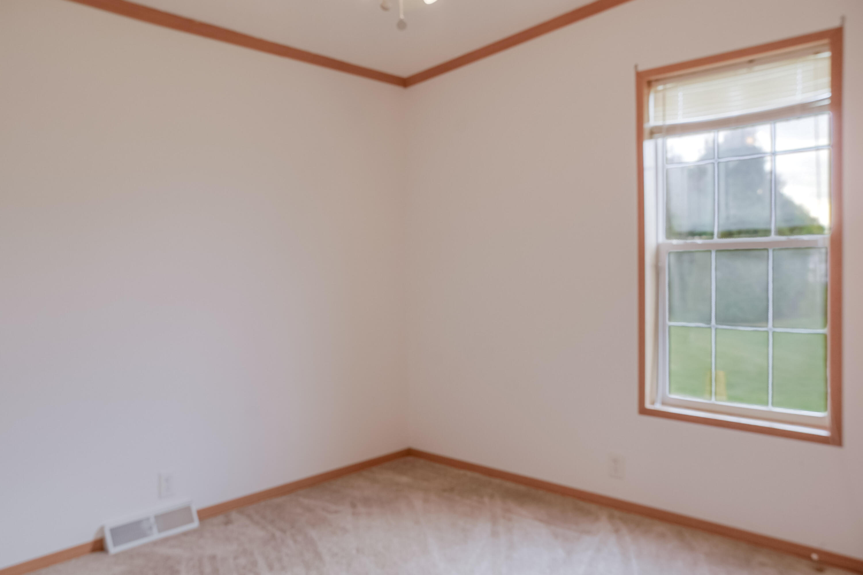 559 Corbly Road Hebron, IN 46341 - Photo 21 of 35 3000x1999