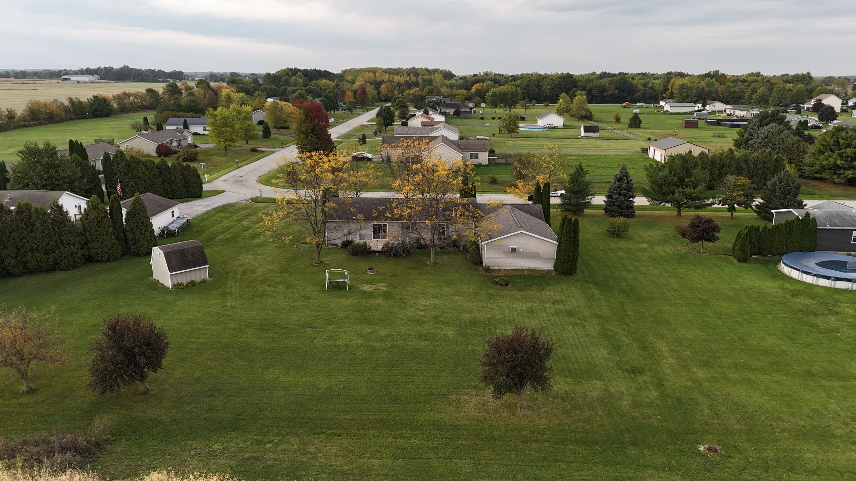 559 Corbly Road Hebron, IN 46341 - Photo 32 of 35 3000x1687