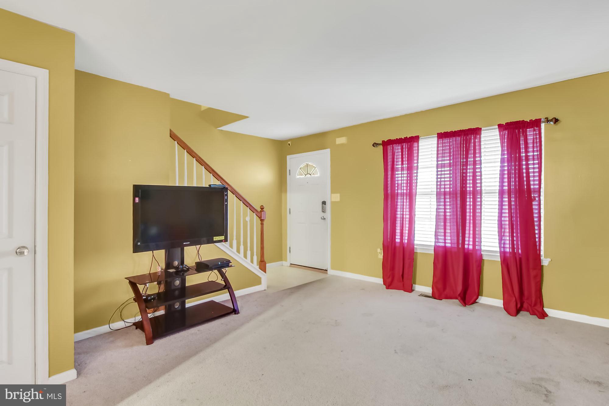 334 Crystal Rock Road Temple, PA 19560 - Photo 4 of 25