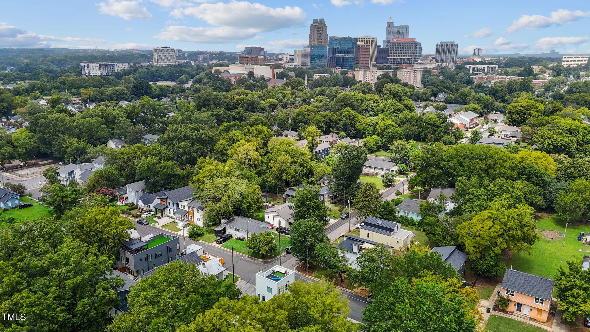 400 Bragg Street Raleigh, NC 27601 - Photo 5 of 62 an aerial view of city
