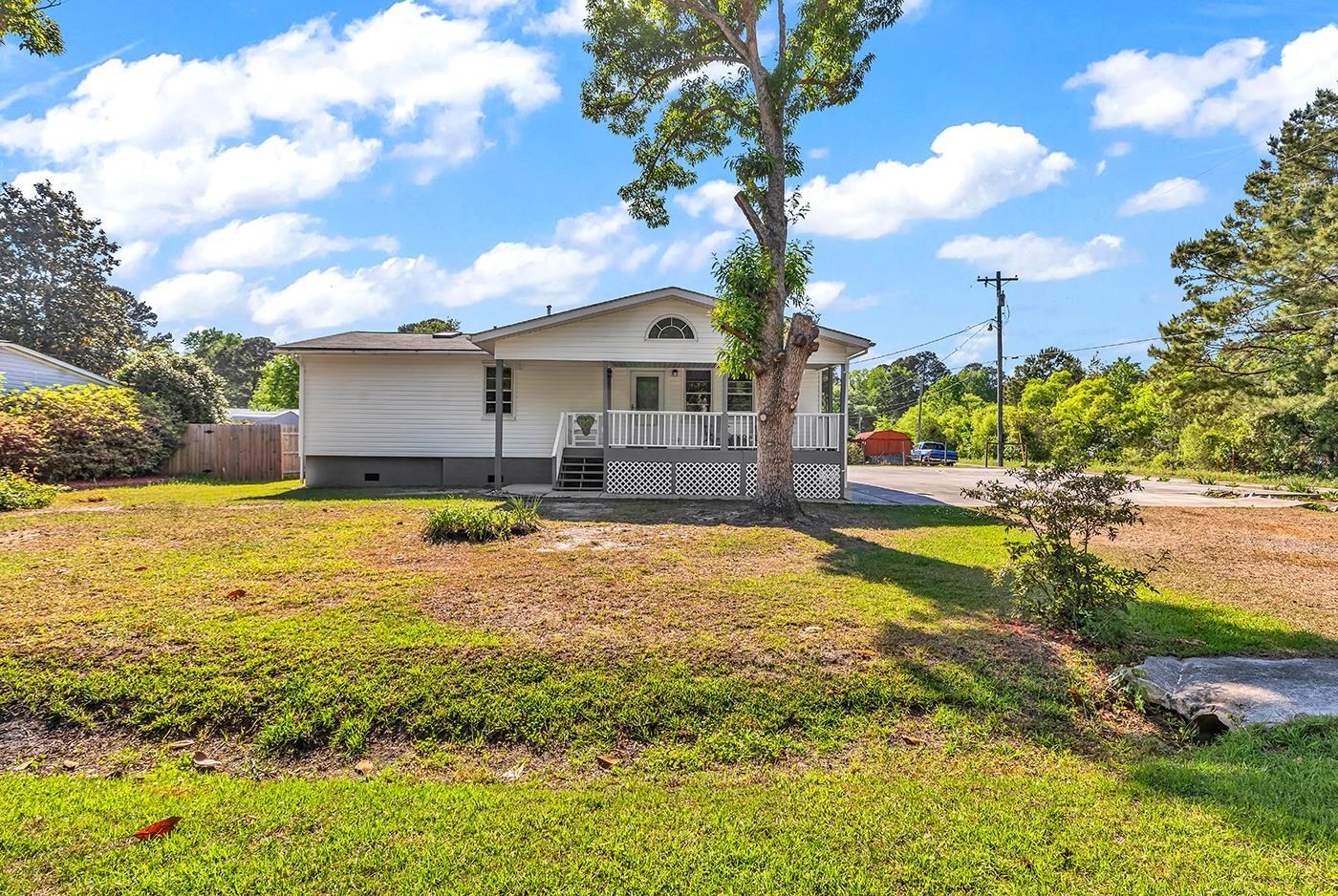 39 Gates Way Pawleys Island, SC 29585 - Photo 1 of 28