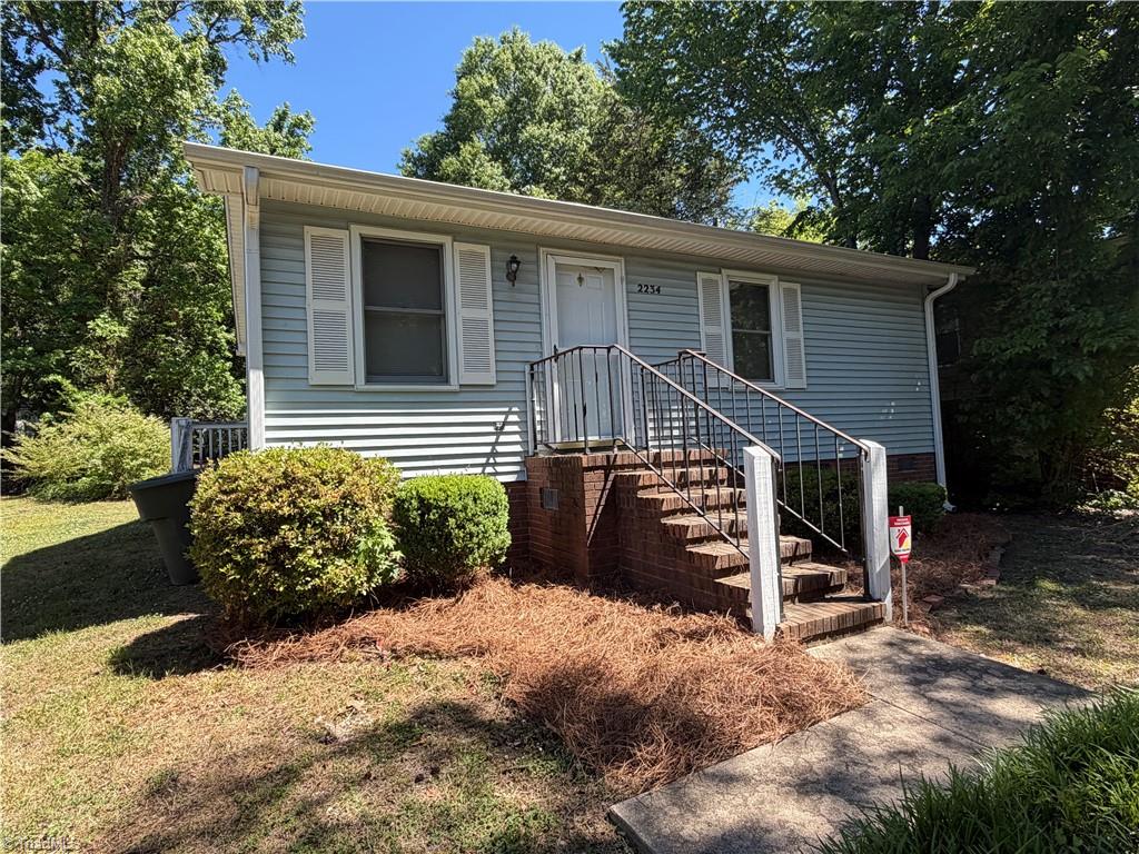 2234 Jones Road Greensboro, NC 27406 - Photo 2 of 15