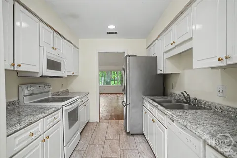 $490,000 | 8 Franklin Creek Road North, Savannah, GA 31411