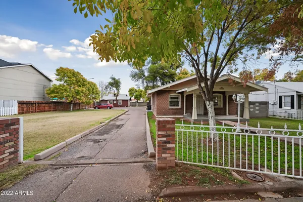 $900 | 217 South Sirrine, Unit 103, Mesa, AZ 85210