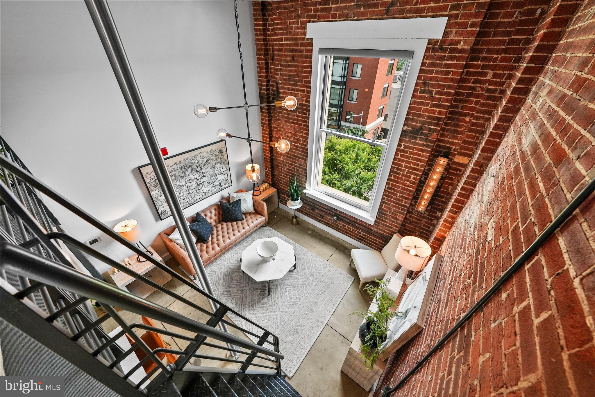 1401 R Street Northwest, Unit 310 Washington, DC 20009 - Photo 11 of 15 Living Room