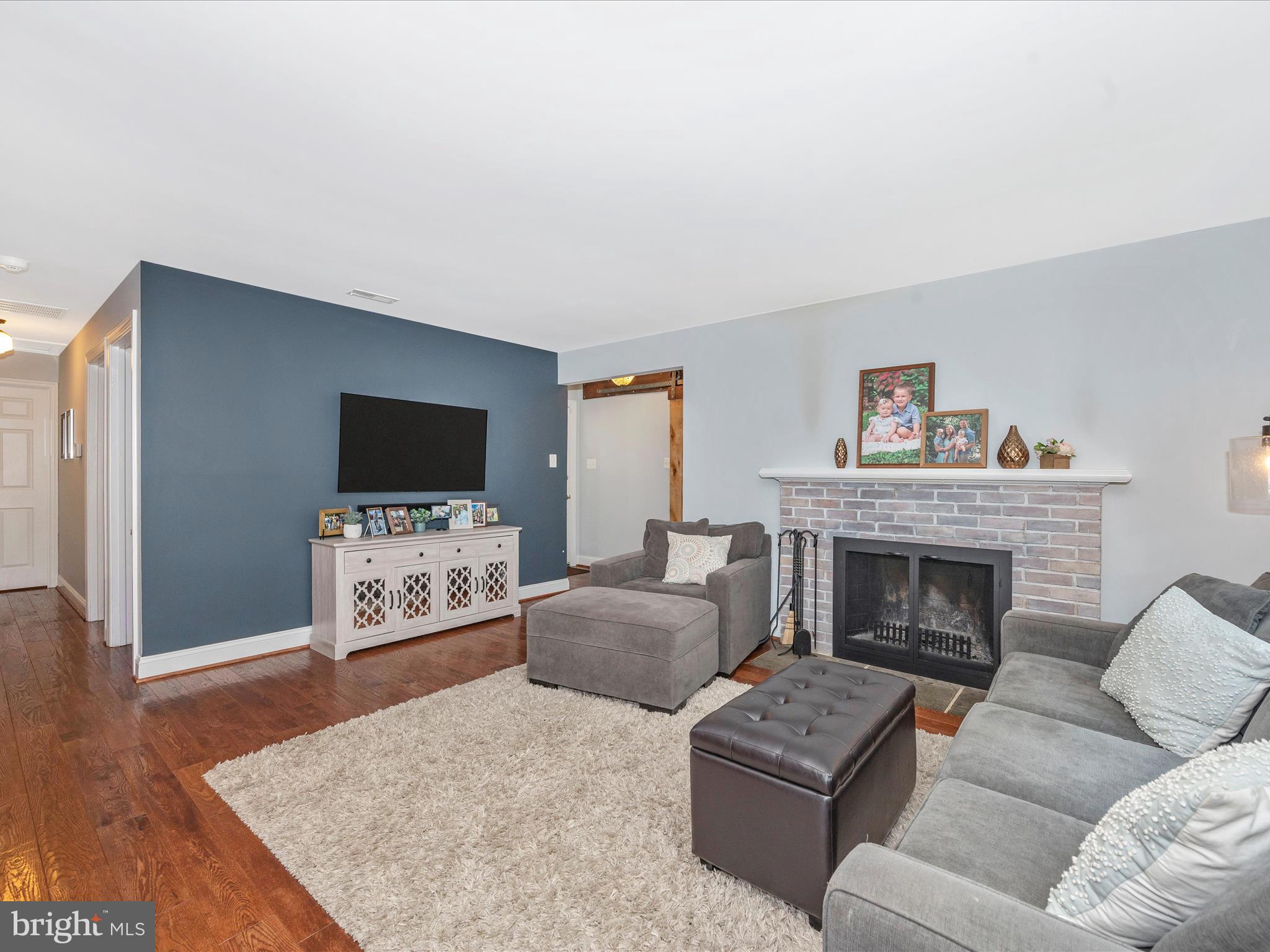 100 Spring Street Gaithersburg, MD 20877 - Photo 13 of 56 Living room with hardwood floors