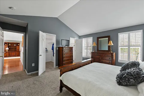 $749,900 | 17124 Magic Mountain Drive, Round Hill, VA 20141