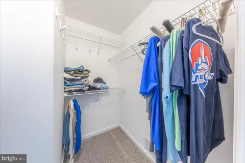 $749,900 | 17124 Magic Mountain Drive, Round Hill, VA 20141