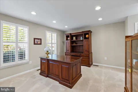 $749,900 | 17124 Magic Mountain Drive, Round Hill, VA 20141