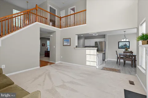 $749,900 | 17124 Magic Mountain Drive, Round Hill, VA 20141