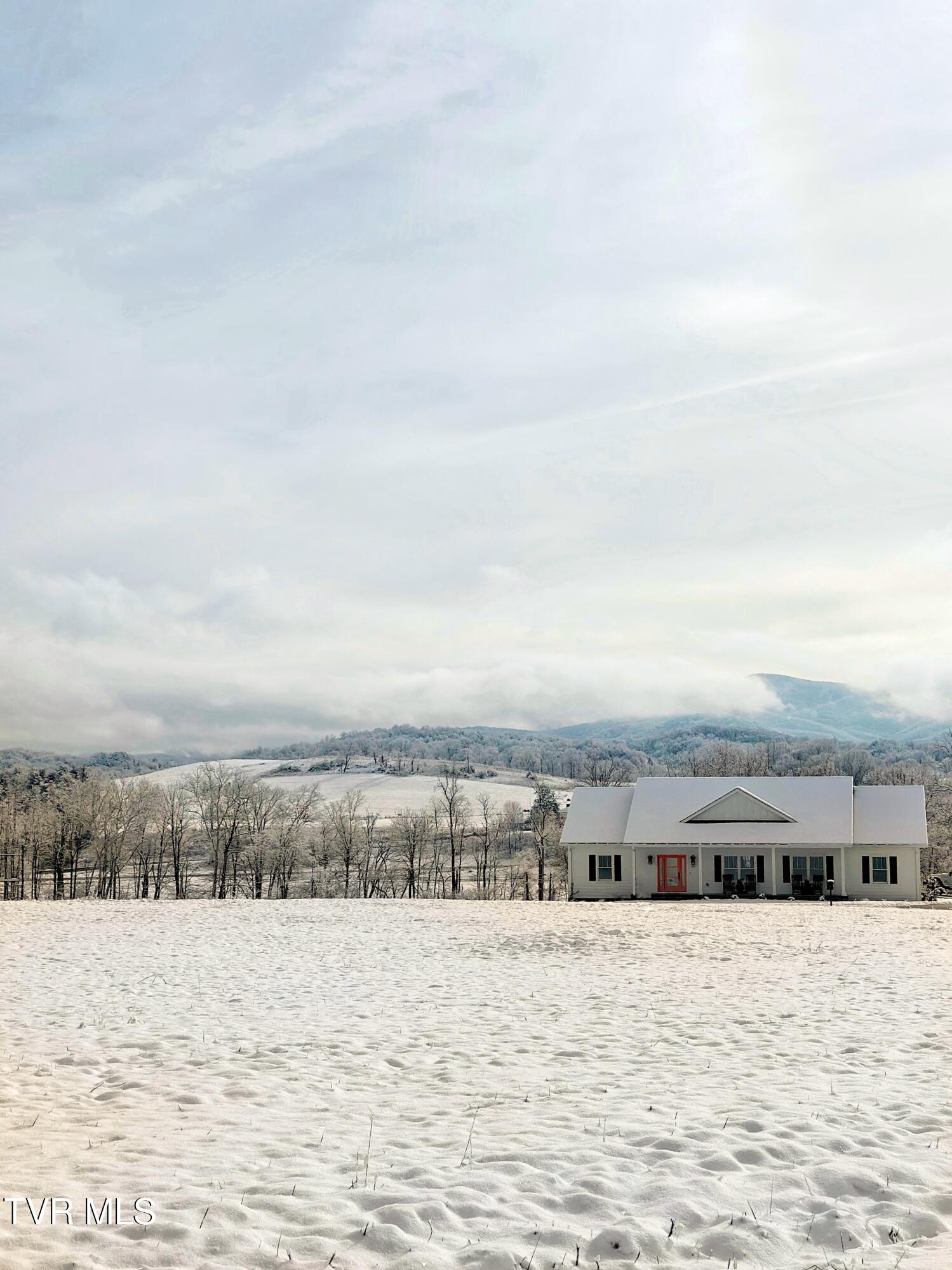 182 St Johns Way Chilhowie, VA 24319 - Photo 102 of 105 IMG_8227