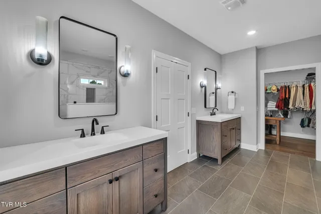 $635,000 | 182 St Johns Way, Chilhowie, VA 24319