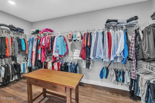 $635,000 | 182 St Johns Way, Chilhowie, VA 24319