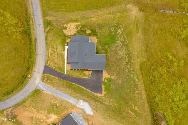 $635,000 | 182 St Johns Way, Chilhowie, VA 24319