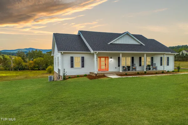 $599,900 | 182 St Johns Way, Chilhowie, VA 24319