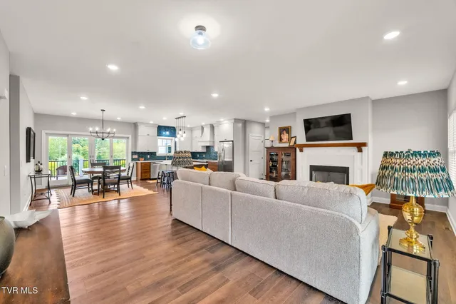 $635,000 | 182 St Johns Way, Chilhowie, VA 24319