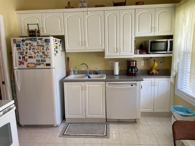 37 Peter Collinson Road Santee, SC 29142 - Photo 8 of 29 Kitchen view 3
