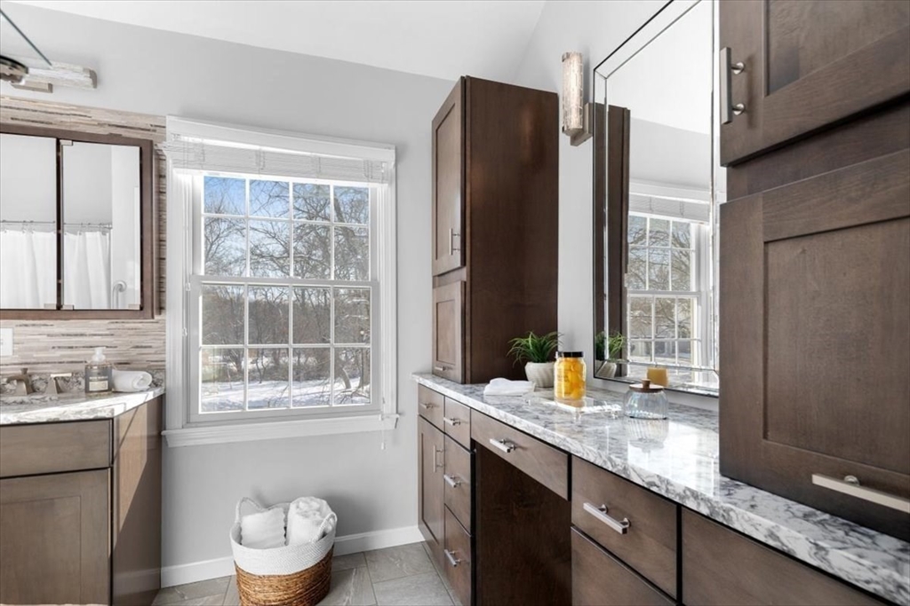 1 Oakcrest Road Hingham, MA 02043 - Photo 17 of 29