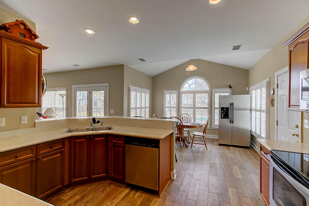 4908 Pineridge Road Summerville, SC 29485 - Photo 12 of 21 4908 Pineridge (24)
