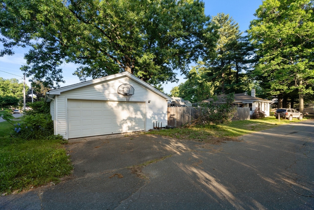 78 Marble Avenue Chicopee, MA 01013 - Photo 24 of 32