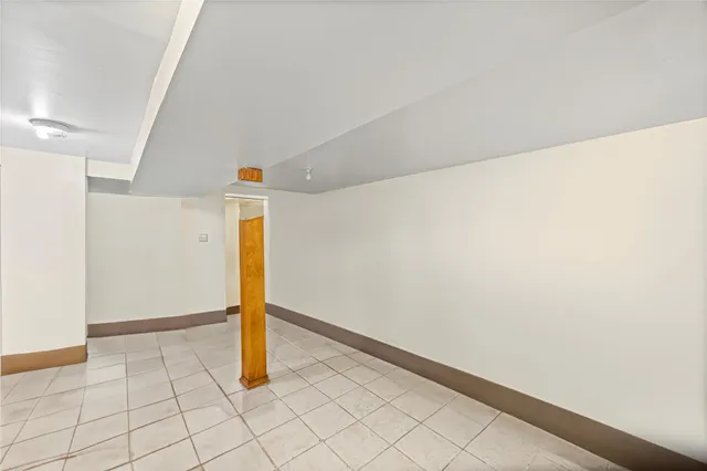 $978,888 | 150-39 Coolidge Avenue | Briarwood